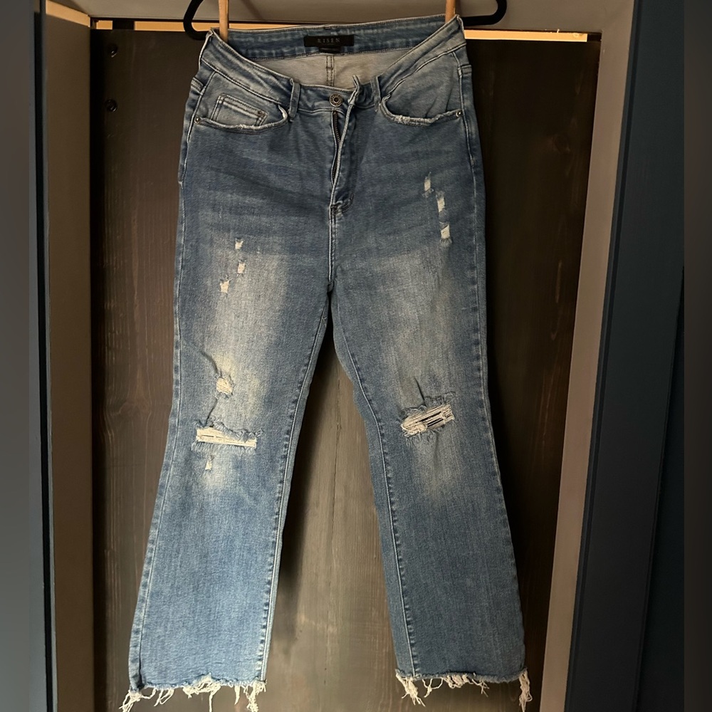 Risen distressed blue jeans, size 31/13